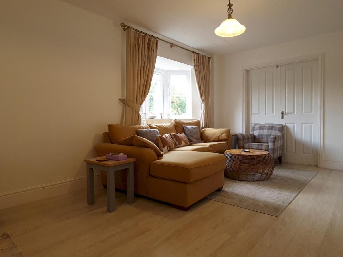 Pass The Keys Well Located Modern 5 Bedroom House Birmingham Exteriér fotografie
